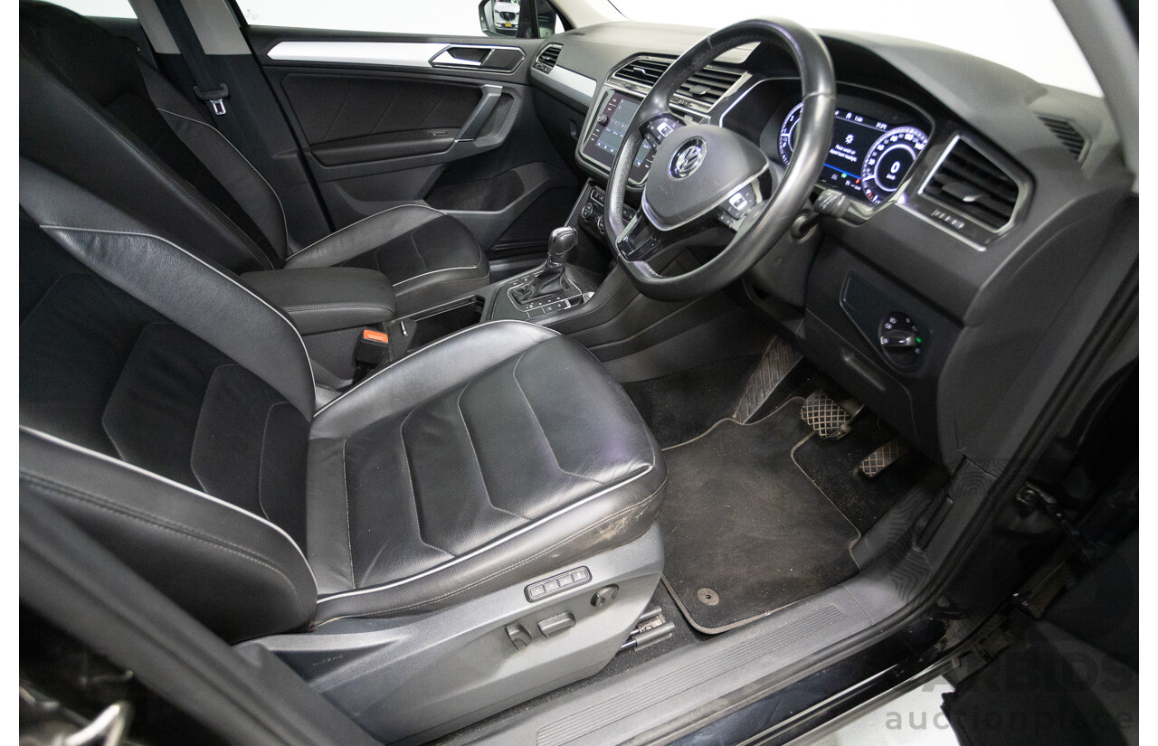 10/2017 Volkswagen Tiguan 110 TSI Comfortline 5NA MY18 4D Wagon Deep Black Pearl Turbo 1.4L