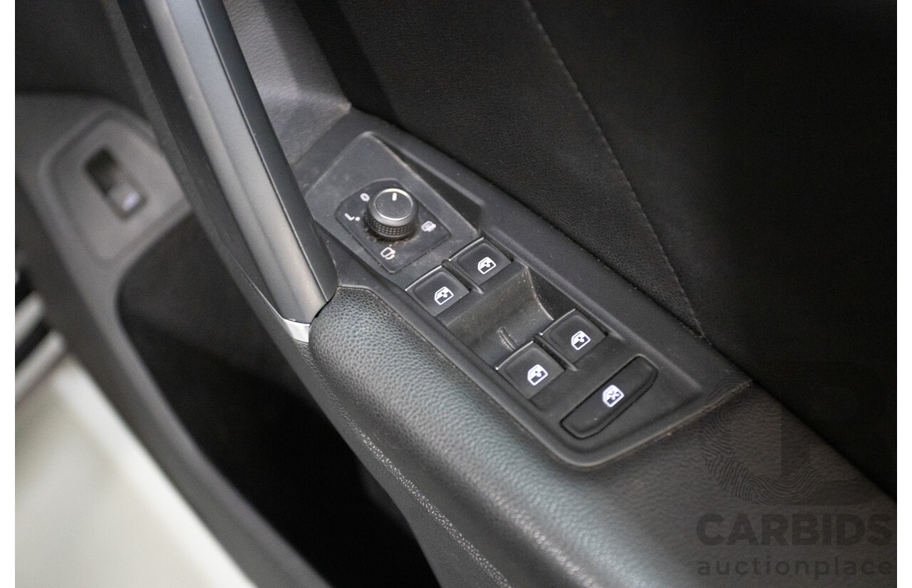 10/2017 Volkswagen Tiguan 110 TSI Comfortline 5NA MY18 4D Wagon Deep Black Pearl Turbo 1.4L