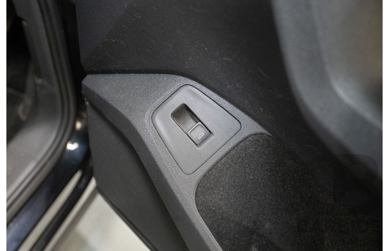 10/2017 Volkswagen Tiguan 110 TSI Comfortline 5NA MY18 4D Wagon Deep Black Pearl Turbo 1.4L