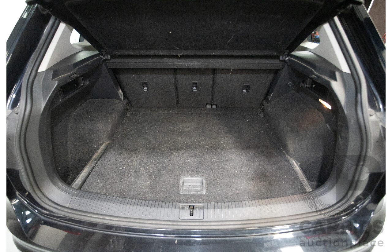 10/2017 Volkswagen Tiguan 110 TSI Comfortline 5NA MY18 4D Wagon Deep Black Pearl Turbo 1.4L