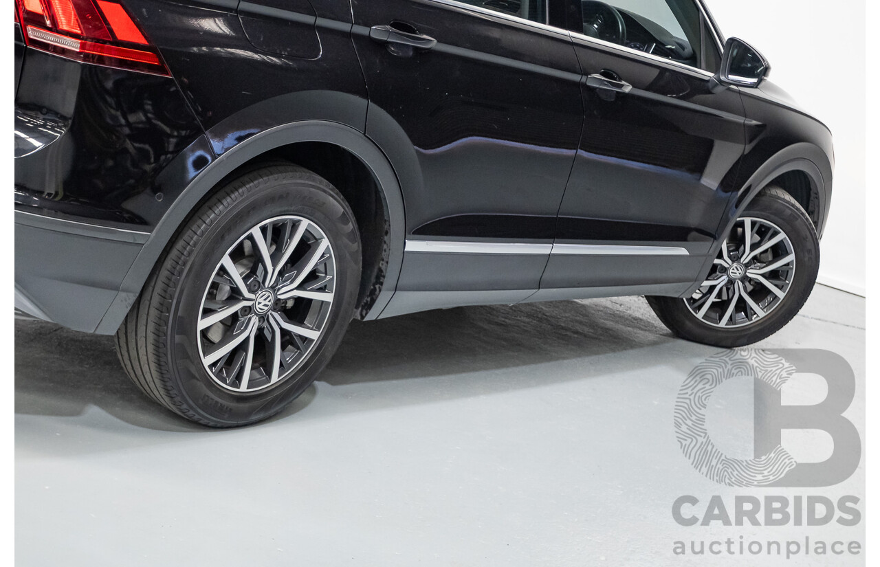 10/2017 Volkswagen Tiguan 110 TSI Comfortline 5NA MY18 4D Wagon Deep Black Pearl Turbo 1.4L
