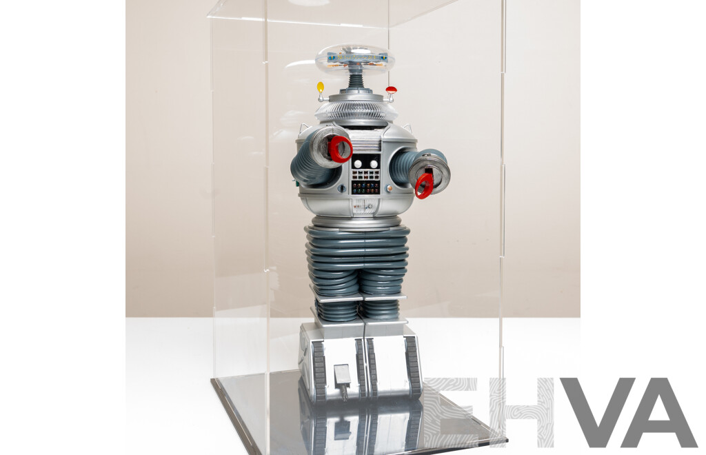 Detailed Scale 1/6 Model of the B9 Robot From Lost in Space