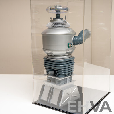 Detailed Scale 1/6 Model of the B9 Robot From Lost in Space