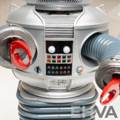 Detailed Scale 1/6 Model of the B9 Robot From Lost in Space