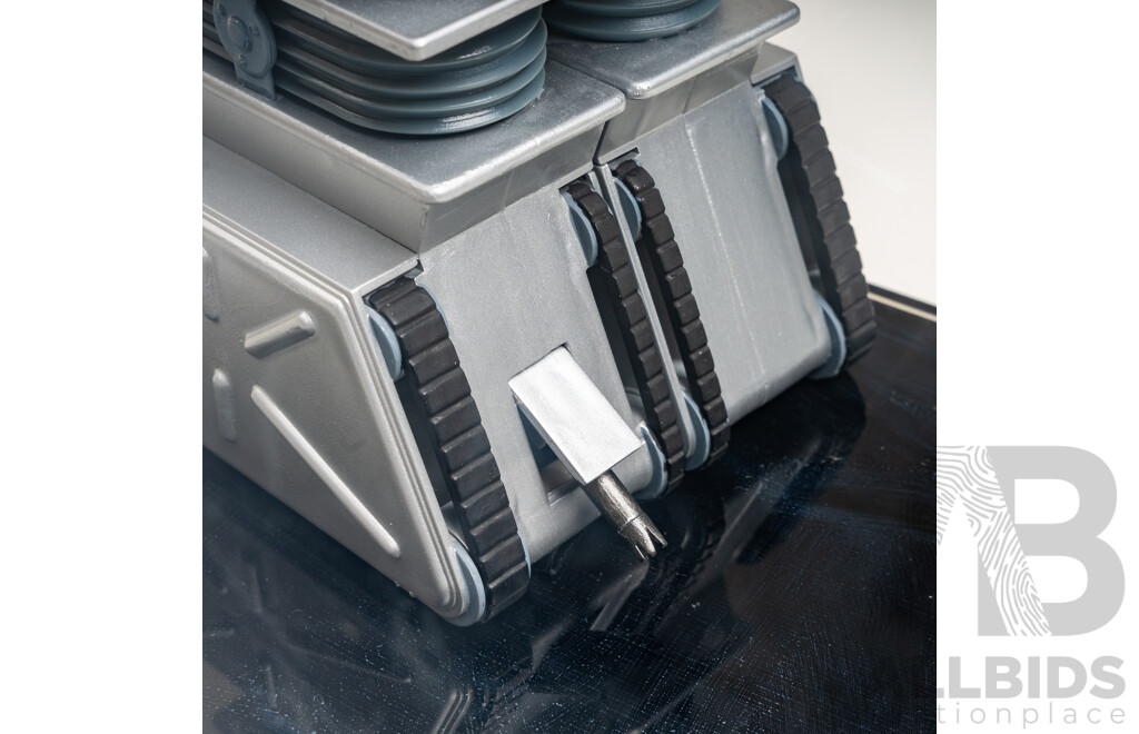 Detailed Scale 1/6 Model of the B9 Robot From Lost in Space