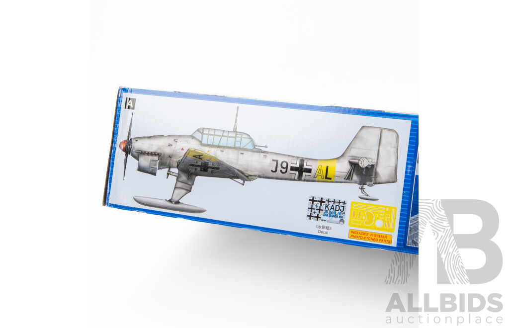 Trumpeter Junkers JU-87B-2/U4 Stuka Model - 1:24 Scale