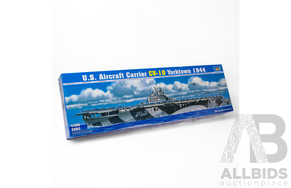 Trumpeter Model U.S Aircraft Carrier CV-10 Yorktown 1944 with Pontos Detail Up Set - 1:350 Scale