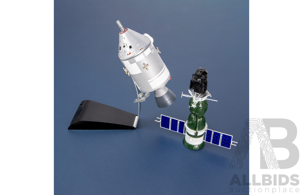 NASA Apollo 18/Soyuz 19 Spacecraft Test Project - 1:72 Scale