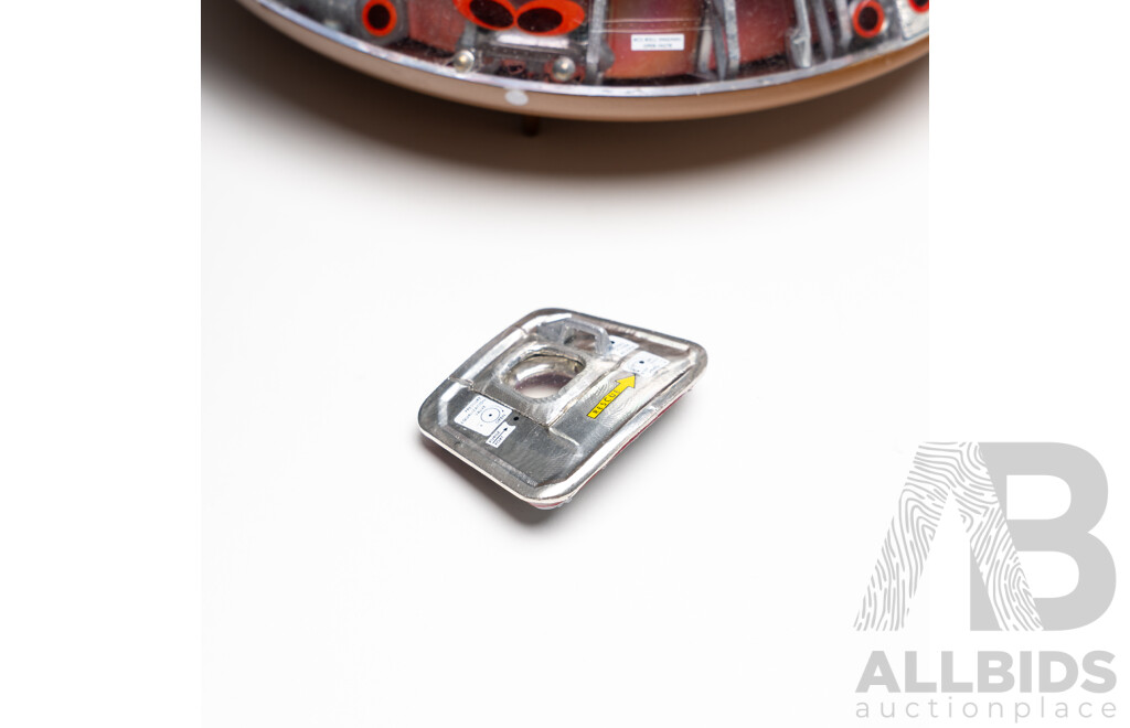 Revelle 1/32 Scale Model of the Apollo 11 Command Module & Service Module