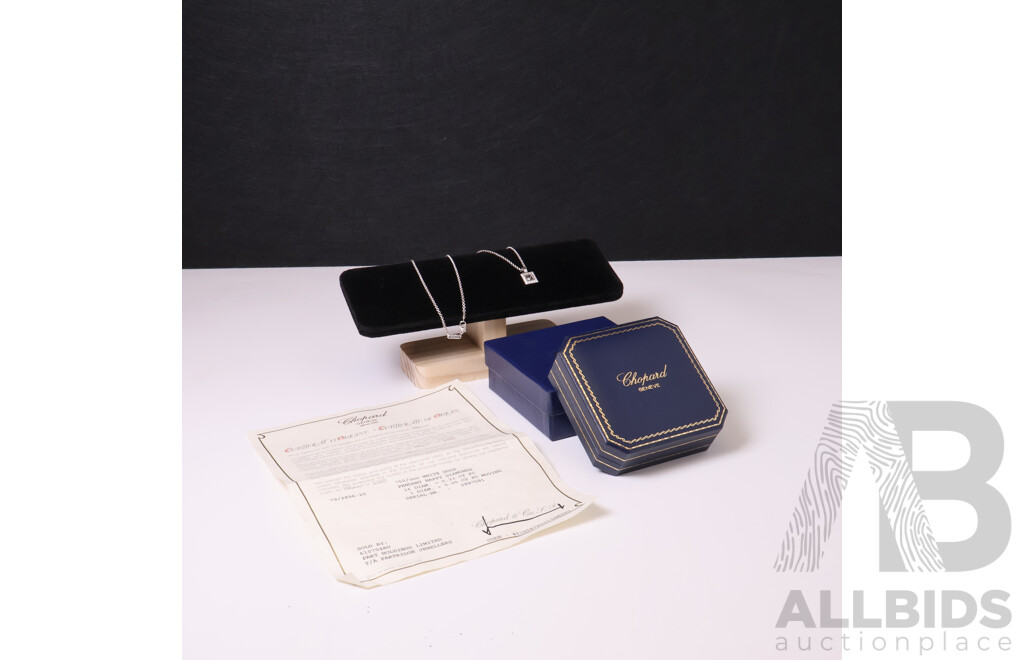 Chopard Geneve 18ct White Gold Necklace and Diamond Pendant - Length 39.5cms