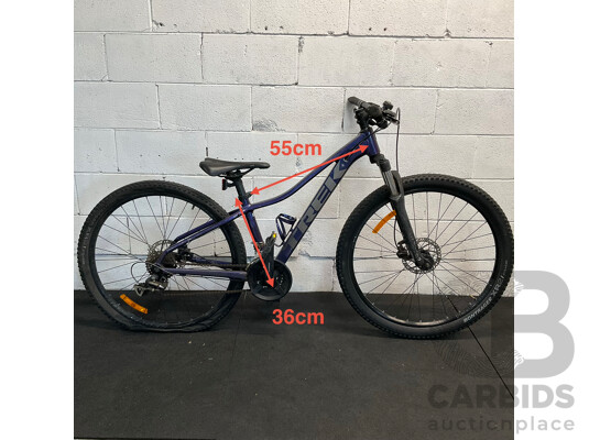 1661435 · TREK Marlin 5 Mountain Bike