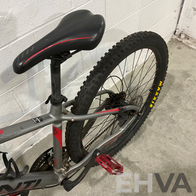 AVANTI Montari Mountain Bike