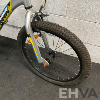 Monogoose Racer X Children's Bike