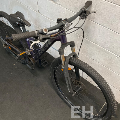 TREK Marlin 5 Mountain Bike