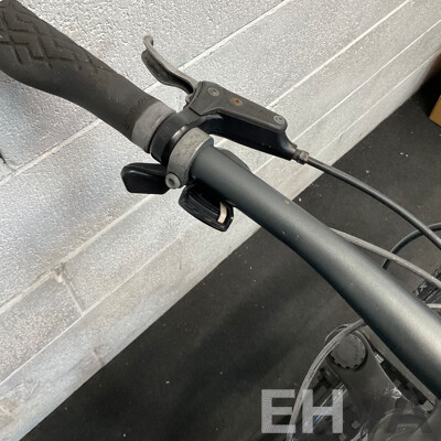 TREK Marlin 5 Mountain Bike