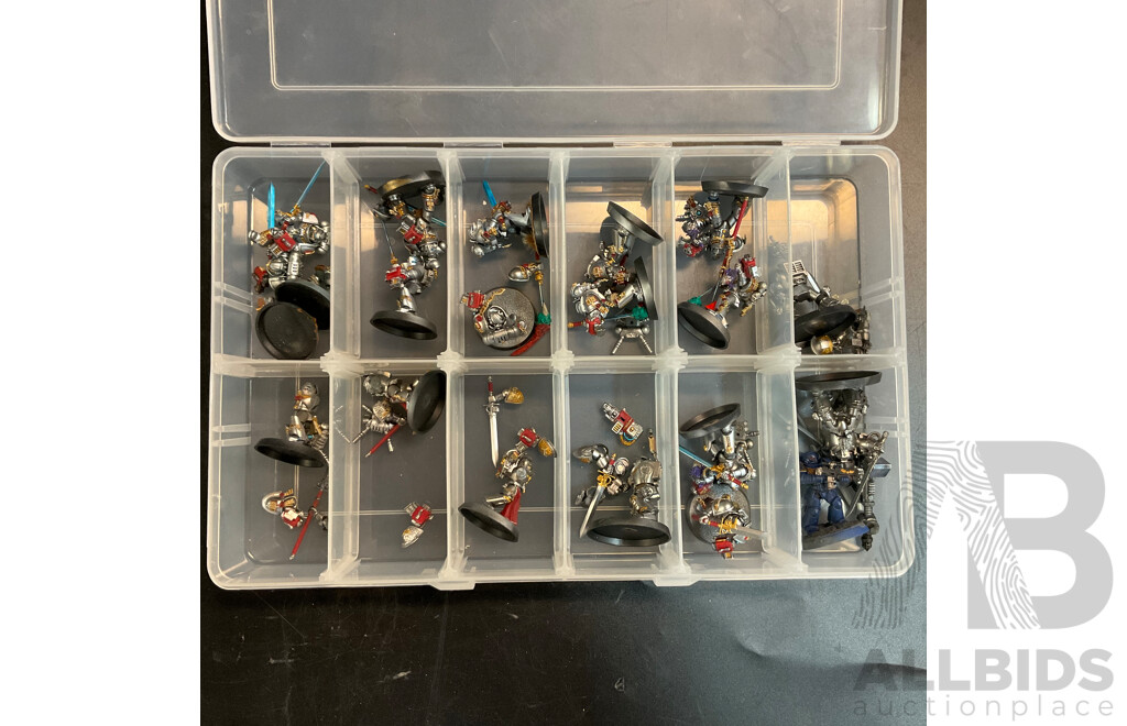 Avengers Power Punch Hulk & DC Comics Greg Capullo & Gintoki Sakata Statue & Assorted Games Workshop Miniatures