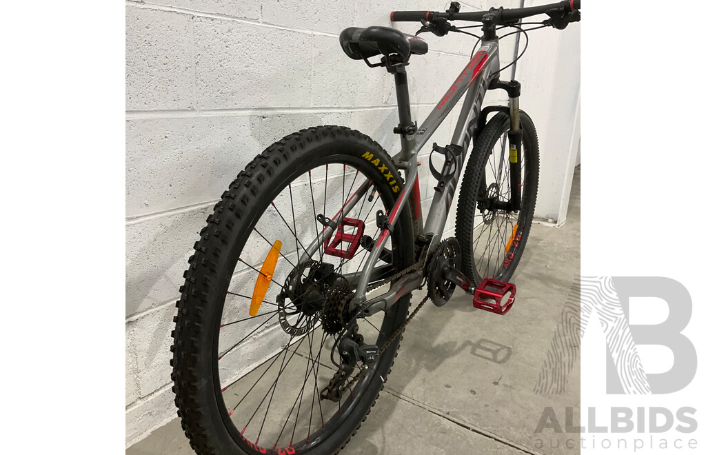 AVANTI Montari Mountain Bike