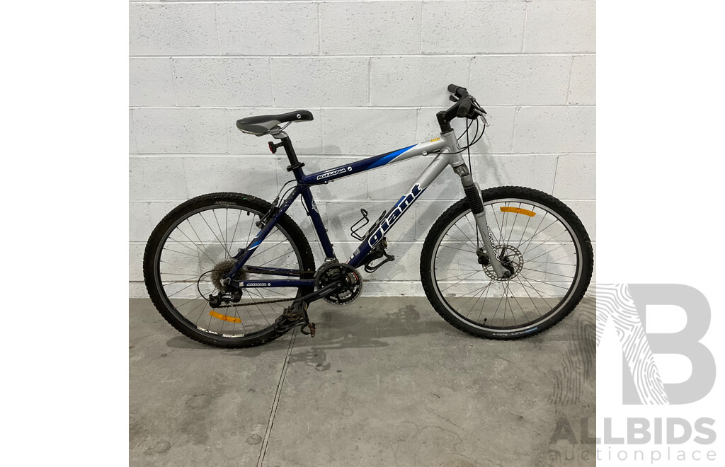 GIANT Iguanna Mountain Bike