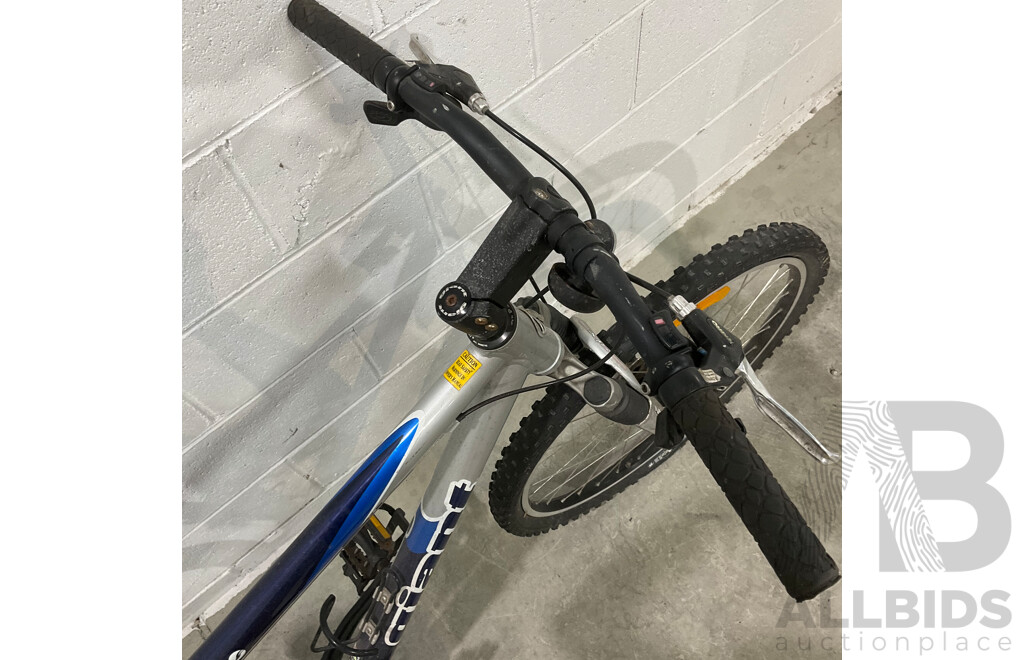 GIANT Iguanna Mountain Bike