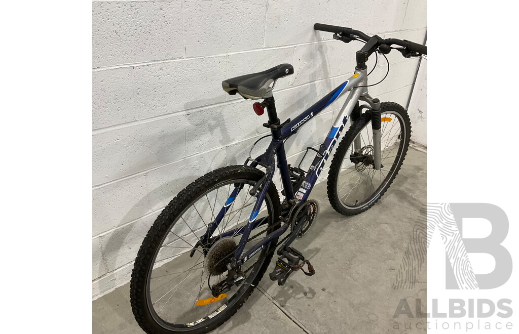 GIANT Iguanna Mountain Bike