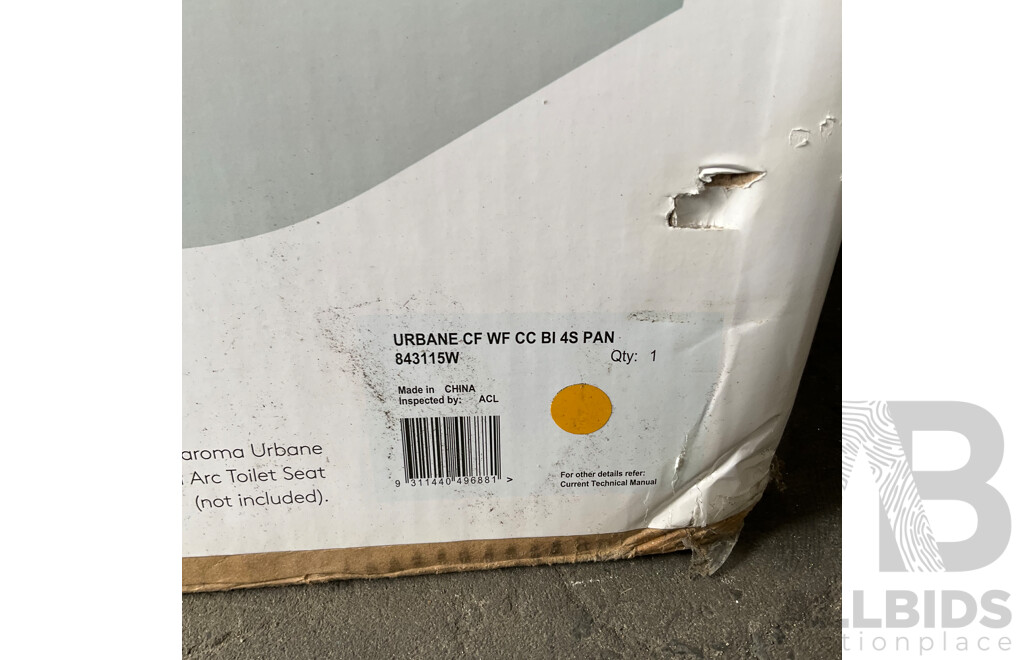 CAROMA Urbane CleanFlush Bottom Inlet Toilet Suite (843115W)