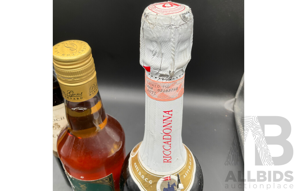Collection of Wines, Including Riccadonna Asti, Mudgee Pipeclay White, Gent & Co. Winery and Tulloch - Lot of 4