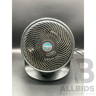VORNADO 633 Mid Size Whole Room Air Ciculator Fan