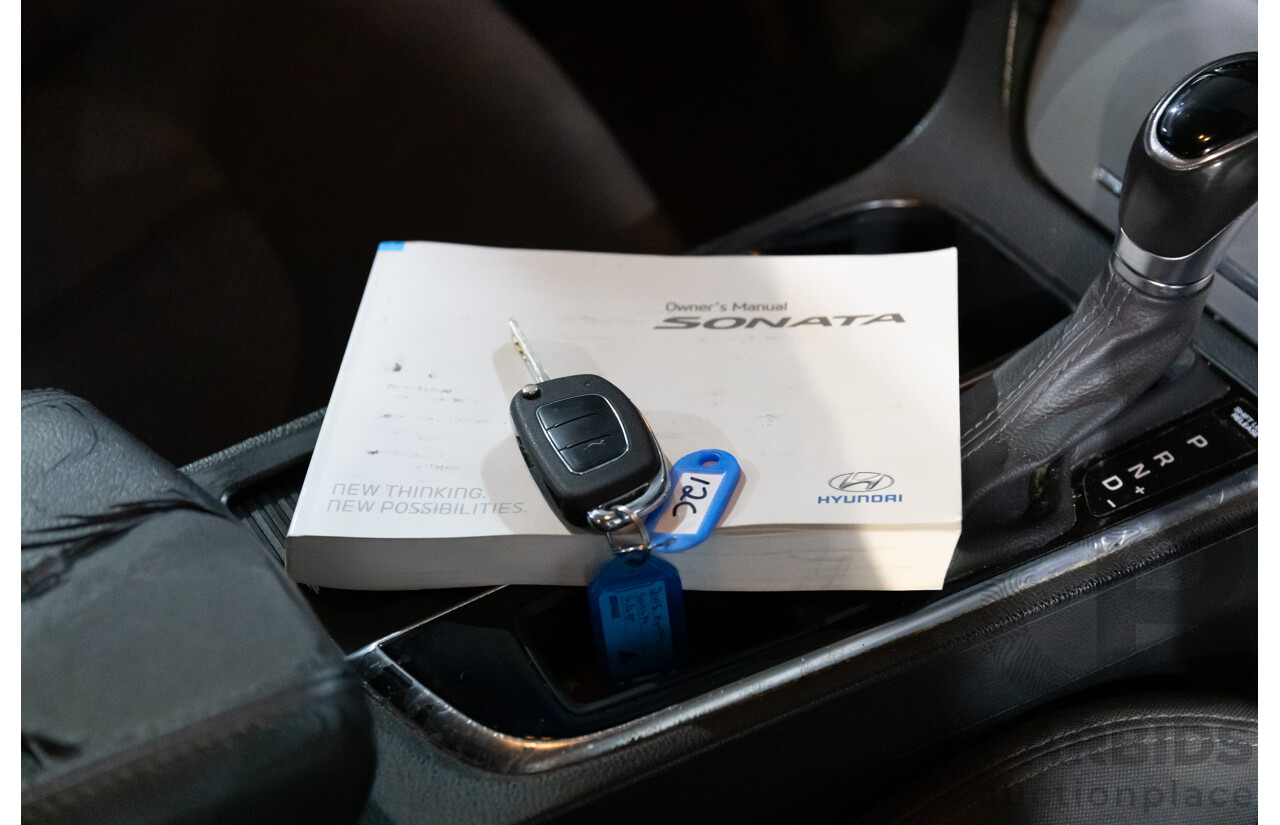 02/2016 Hyundai Sonata Active (FWD) LF2 4D Sedan Platinum Silver 2.4L