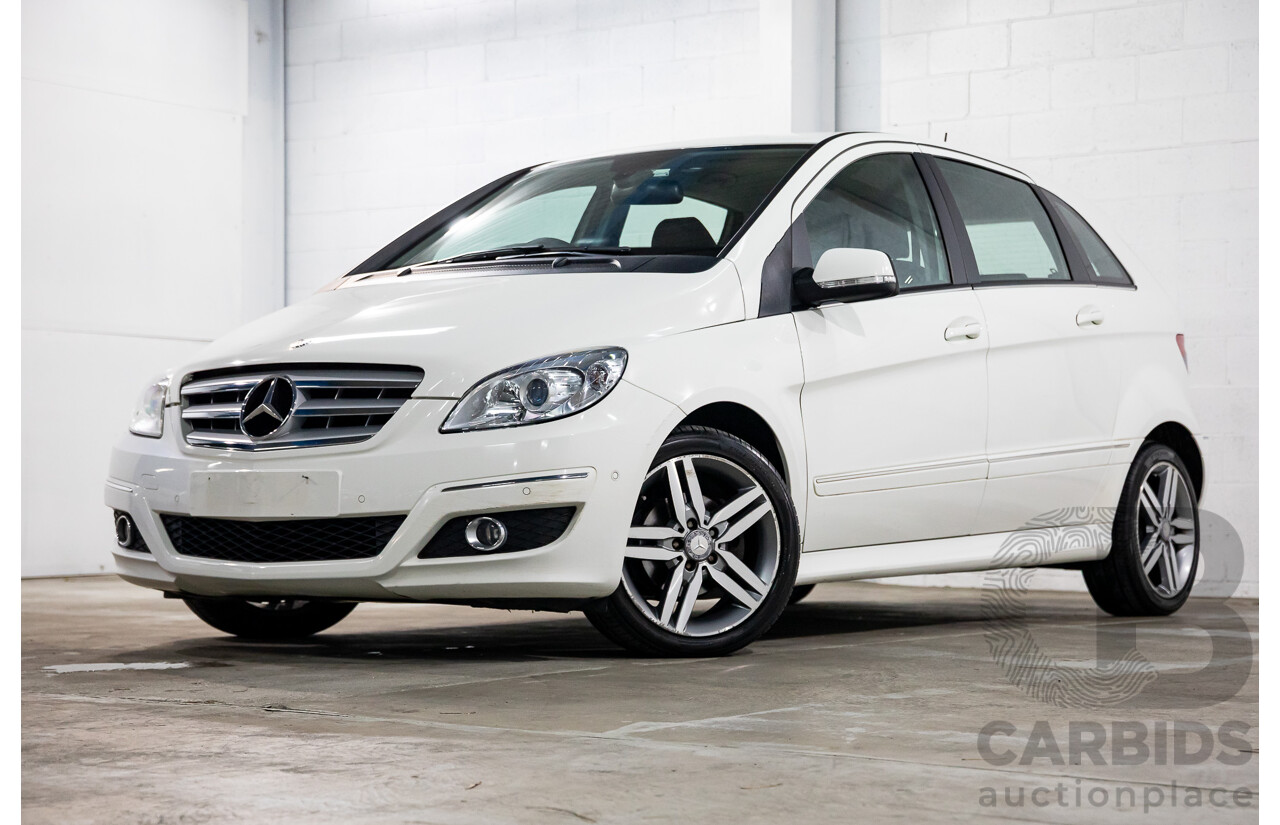 5/2011 Mercedes-Benz B180 245 MY10 5d Hatchback Cirrus White 1.7L