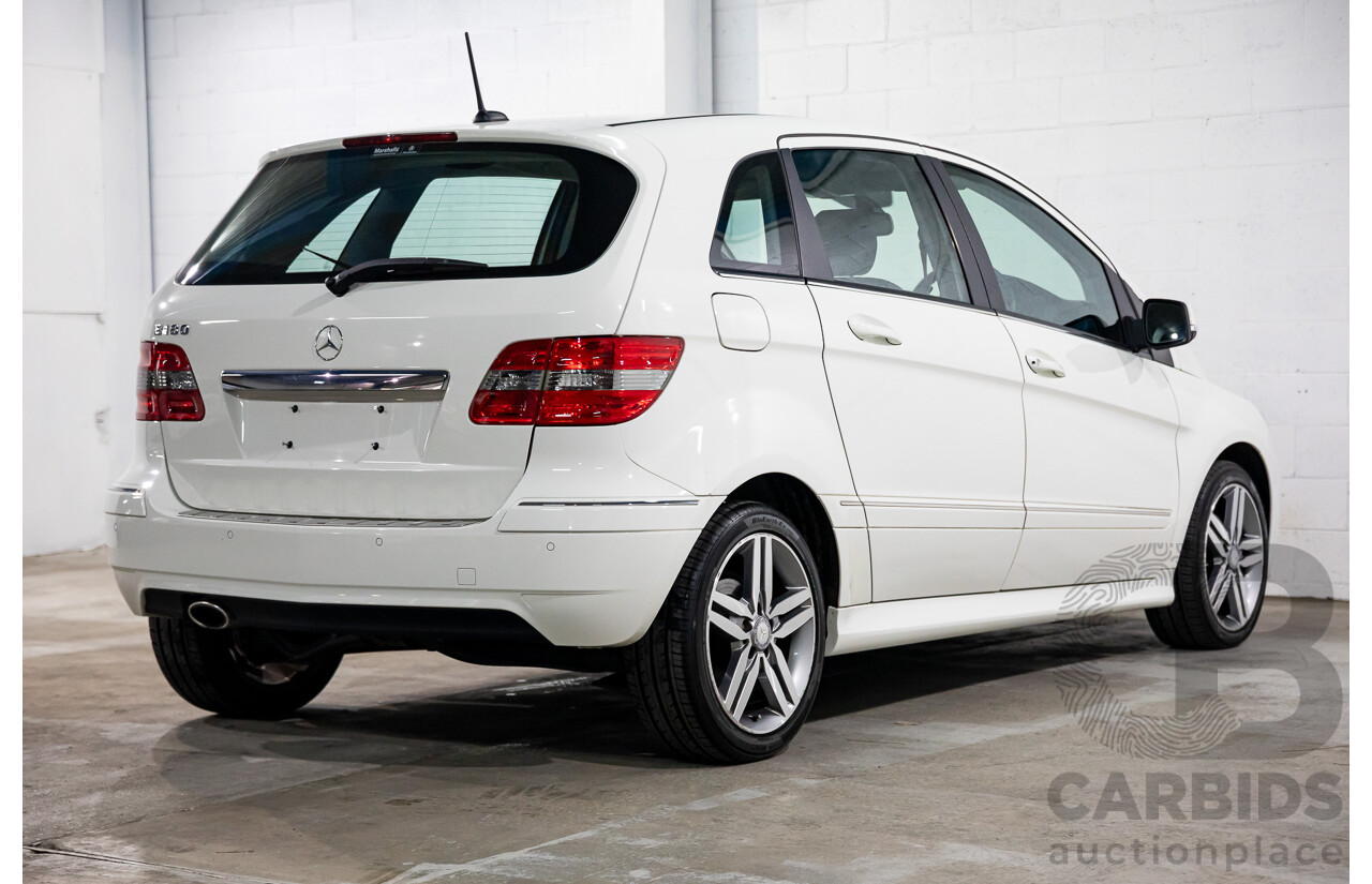 5/2011 Mercedes-Benz B180 245 MY10 5d Hatchback Cirrus White 1.7L