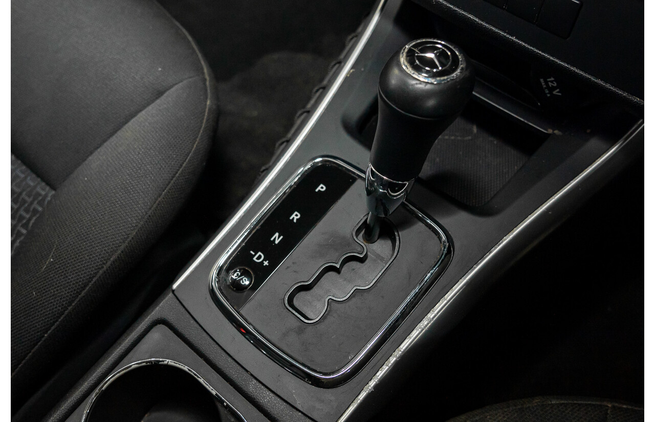 5/2011 Mercedes-Benz B180 245 MY10 5d Hatchback Cirrus White 1.7L