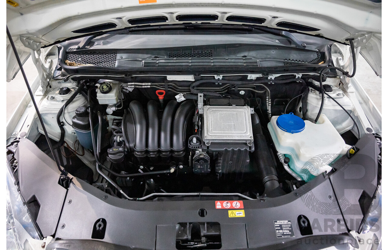 5/2011 Mercedes-Benz B180 245 MY10 5d Hatchback Cirrus White 1.7L