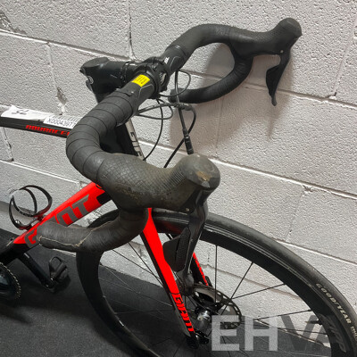 GIANT TCR Advanced Pro 0 Carbon Road Bike