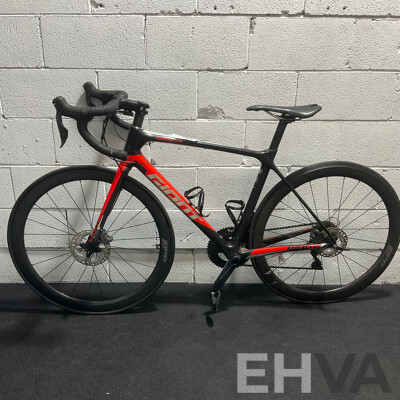 GIANT TCR Advanced Pro 0 Carbon Road Bike