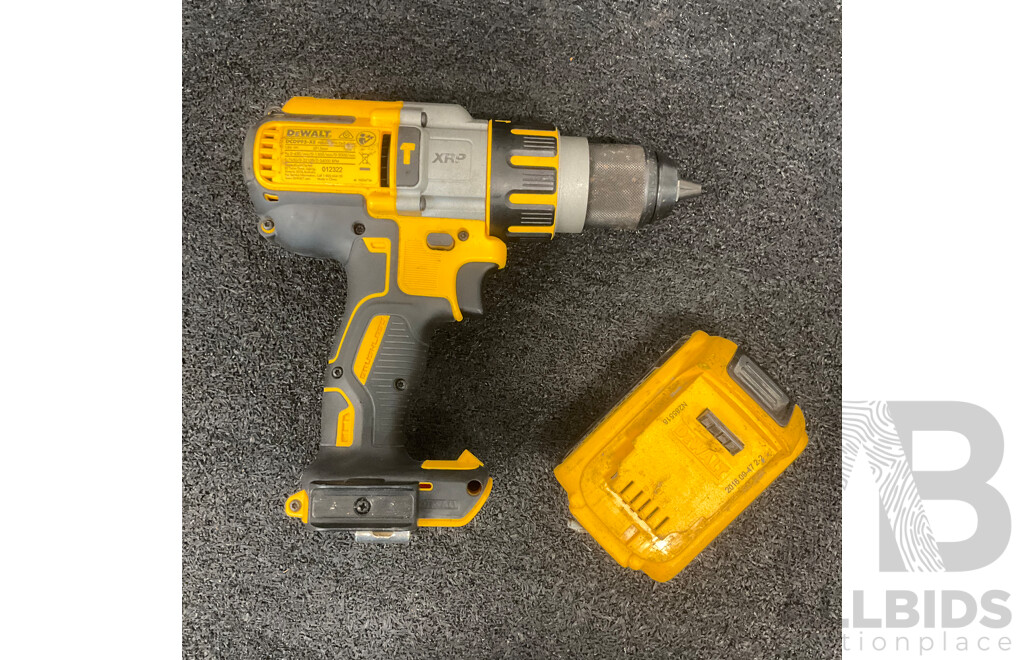 DeWALT 18V XR Hammer Drill (DCD995-XE) with 4.0Ah Battery - Lot of 2