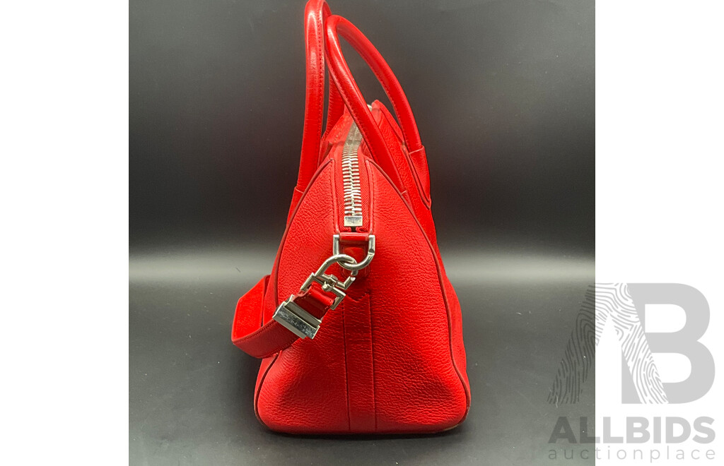 Antigona Red Branded GIVENCHY