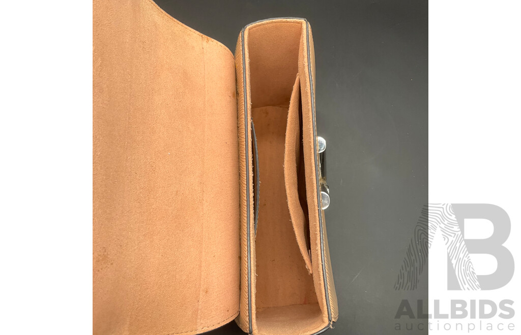 Epi Mechanical Flowers Twist MM Chain Bag Branded LOUIS VUITTON