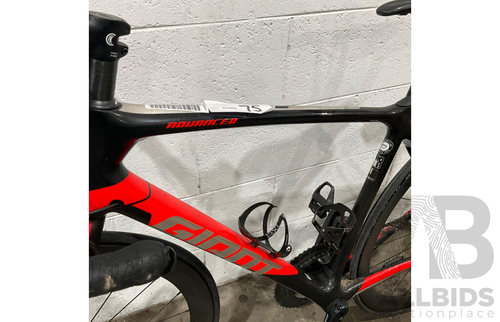 GIANT TCR Advanced Pro 0 Carbon Road Bike