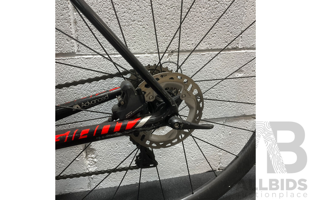 GIANT TCR Advanced Pro 0 Carbon Road Bike