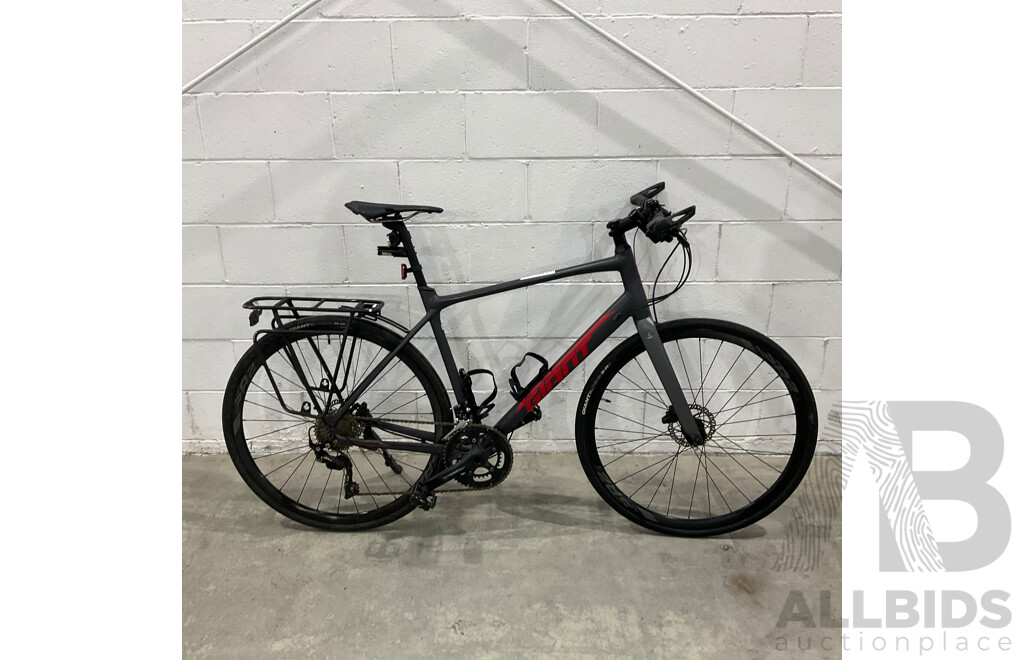 Giant Fastroad Size L Bike