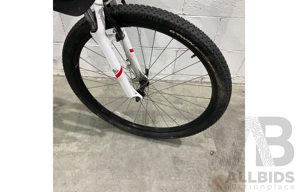 Rockrider ST100 Bike