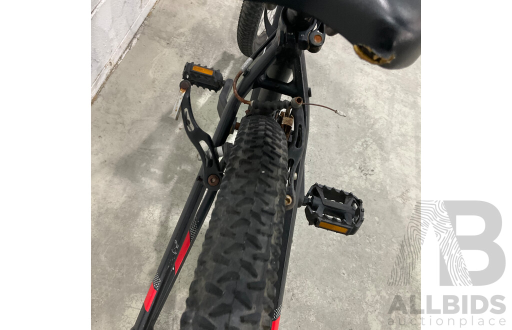 Rockrider ST100 Bike