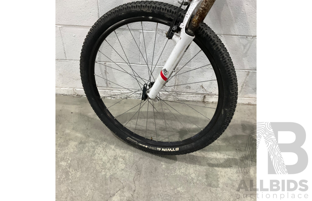 Rockrider ST100 Bike