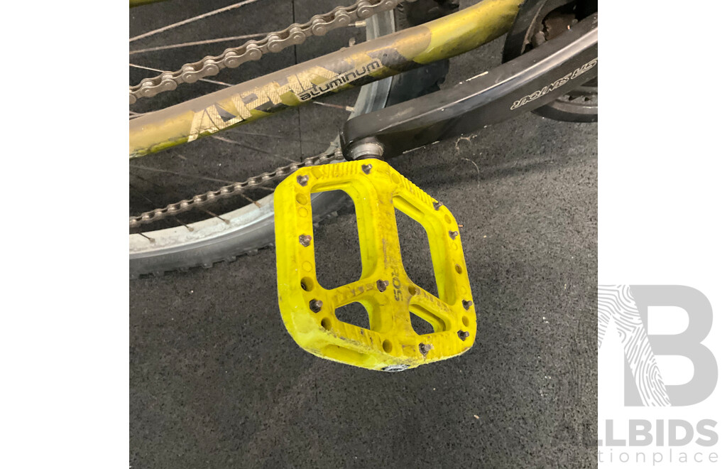 TREK 3900 Series Bike