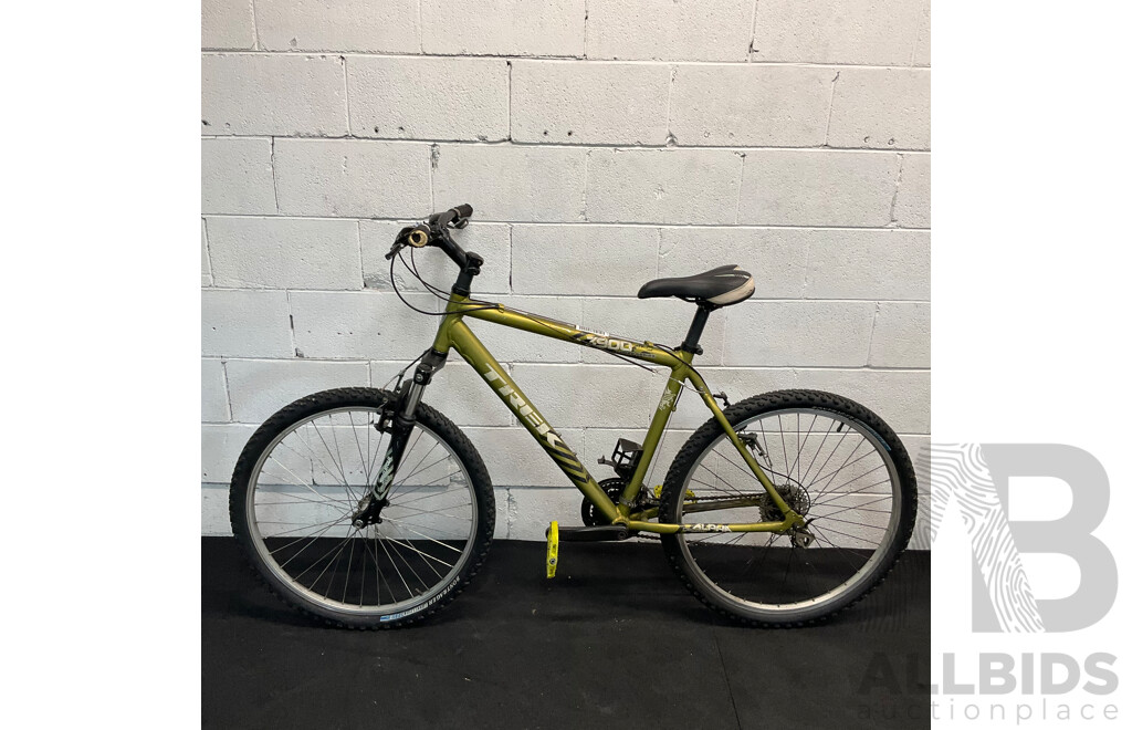 TREK 3900 Series Bike