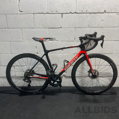 GIANT TCR Advanced Pro 0 Carbon Road Bike