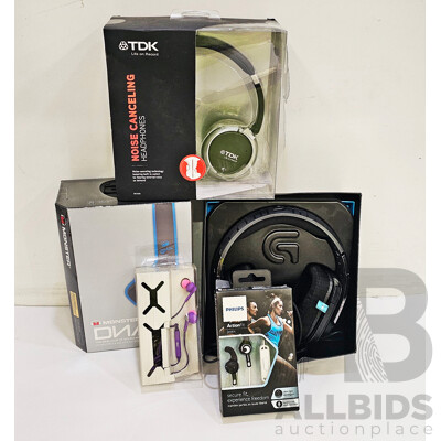 Assorted Lot of Headphones/Earbuds