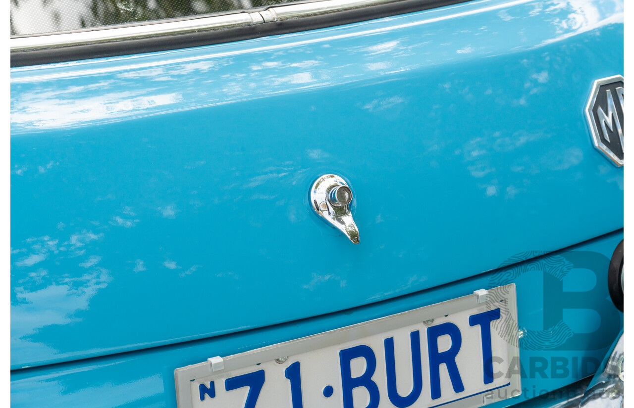 1971 M.G MGB GT 2d Coupe Azzurro Blue 1.8L