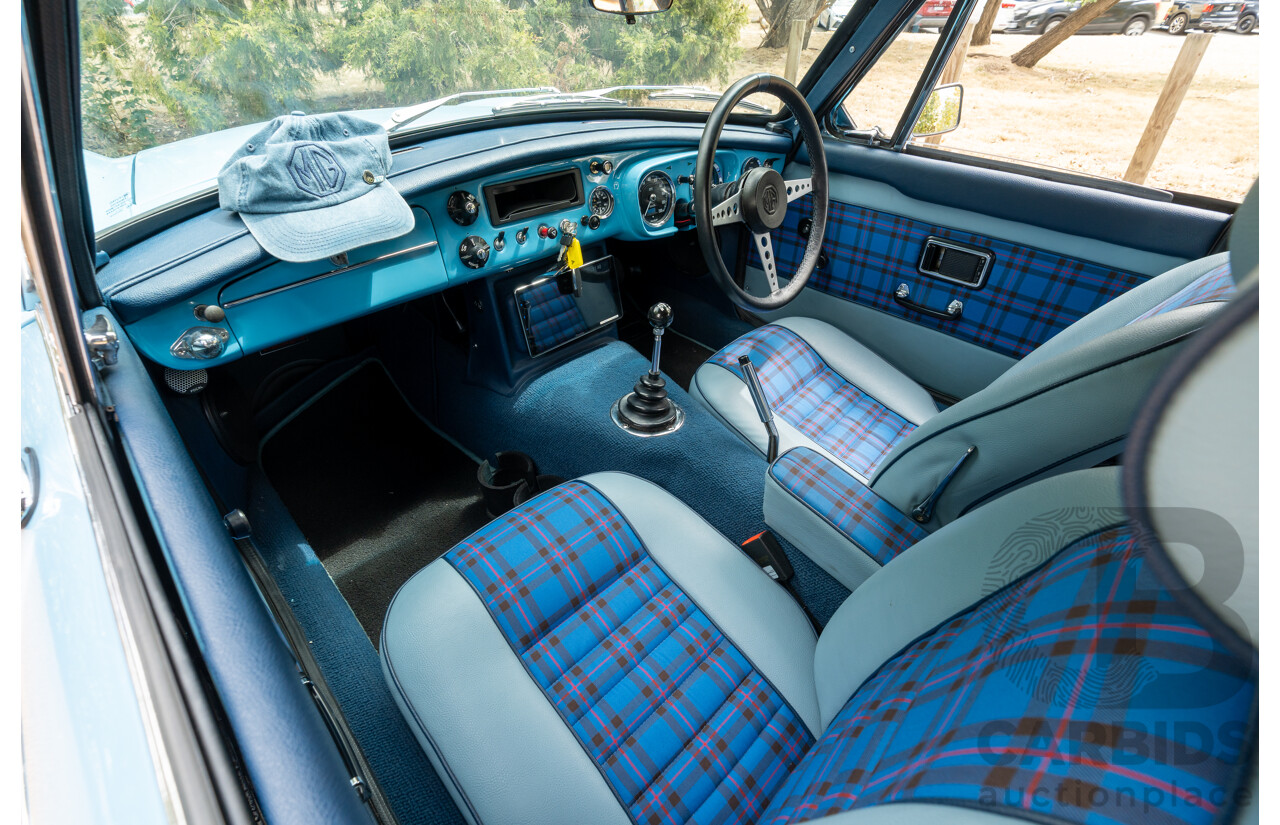 1971 M.G MGB GT 2d Coupe Azzurro Blue 1.8L