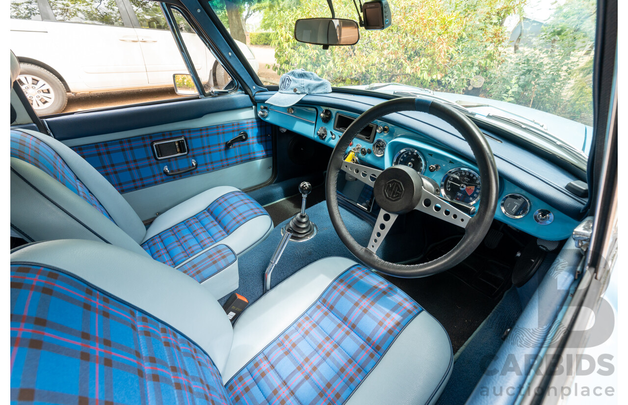 1971 M.G MGB GT 2d Coupe Azzurro Blue 1.8L